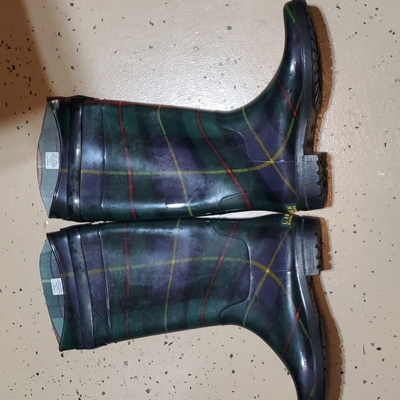 Size 10 Ralph Lauren Rossalyn II green plaid buckle rain boots - Picture 2 of 4